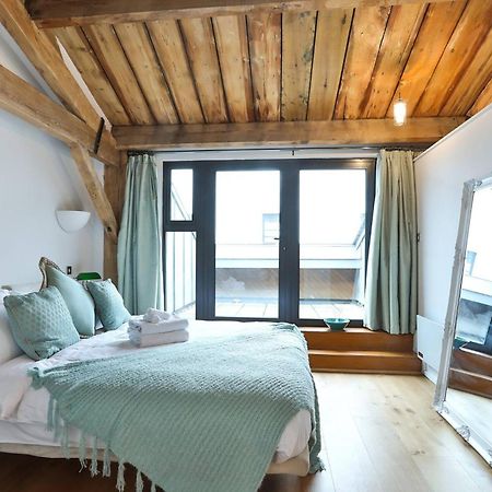Wild Roses Serviced Apartments - Excel Warehouse 1 London Exteriör bild