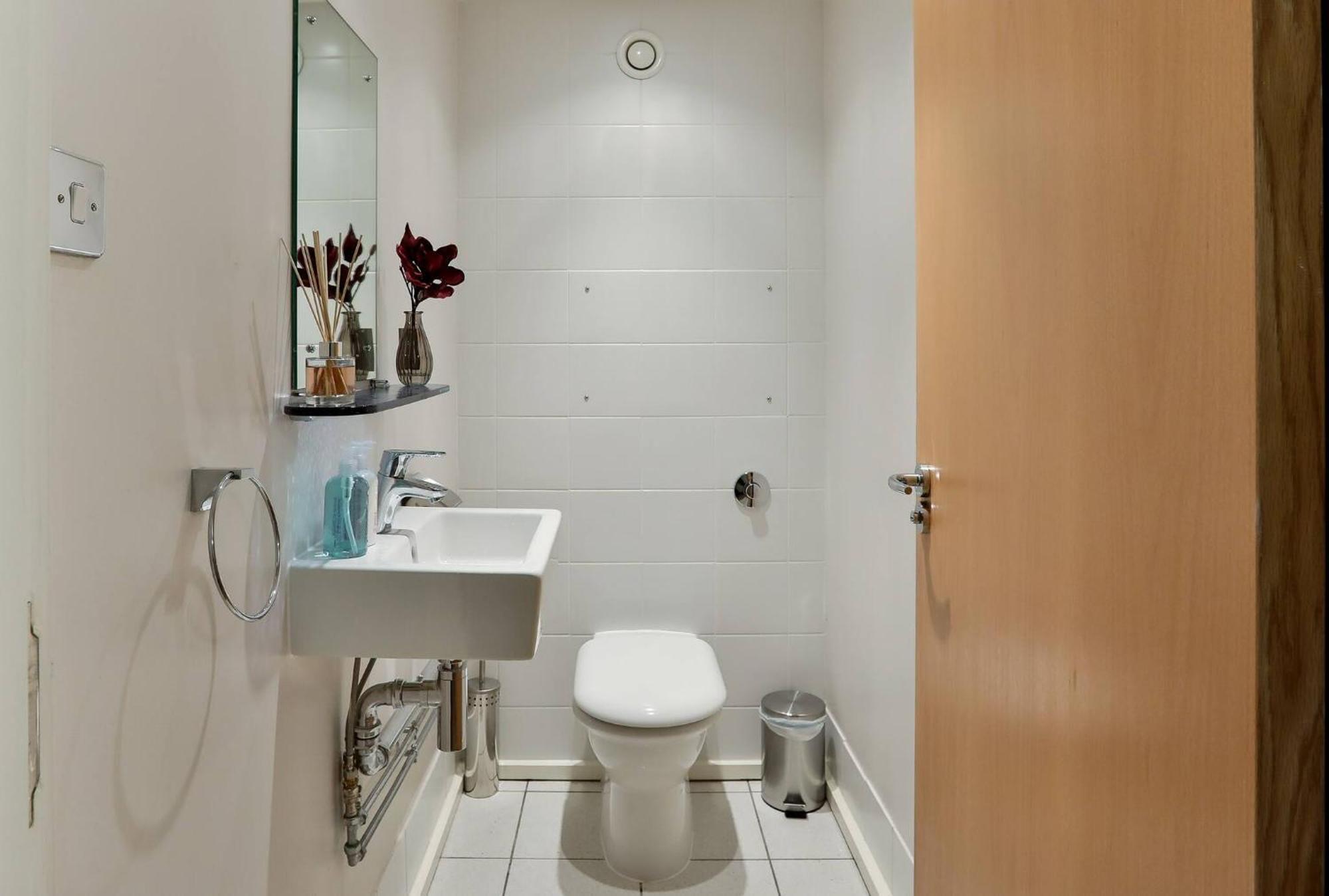 Wild Roses Serviced Apartments - Excel Warehouse 1 London Exteriör bild