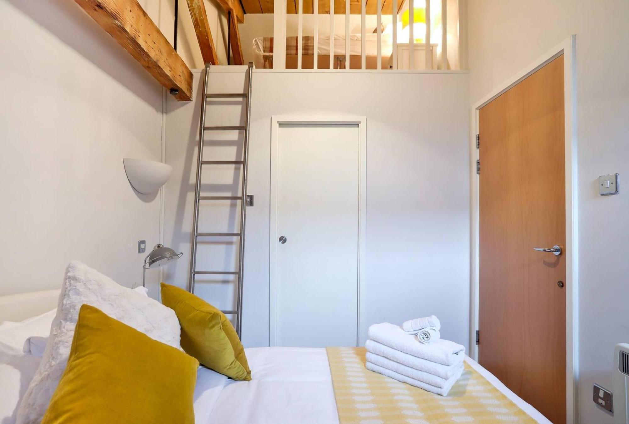 Wild Roses Serviced Apartments - Excel Warehouse 1 London Exteriör bild