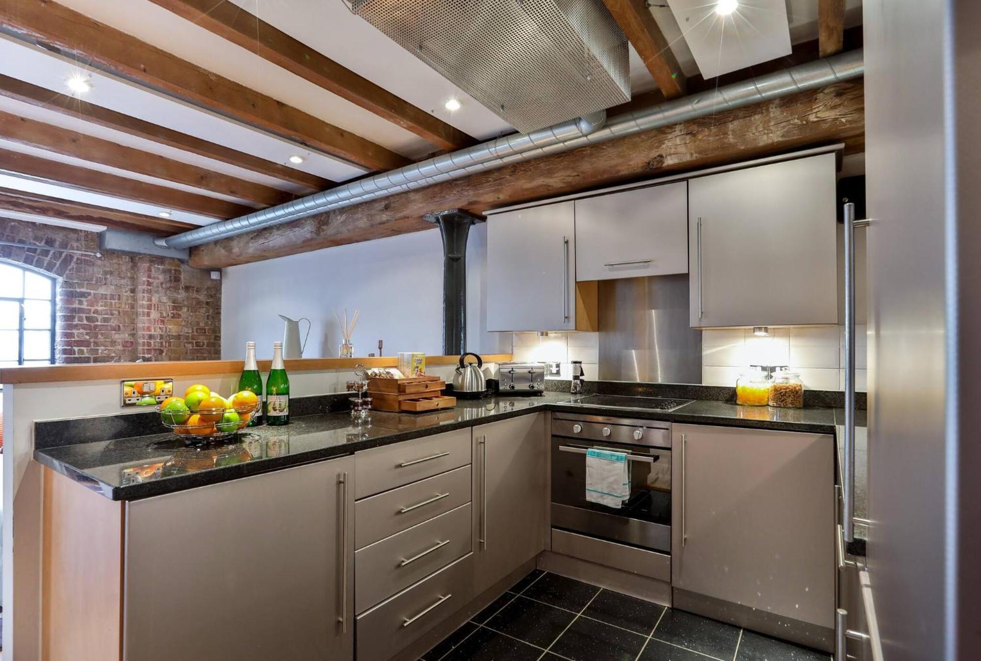 Wild Roses Serviced Apartments - Excel Warehouse 1 London Exteriör bild