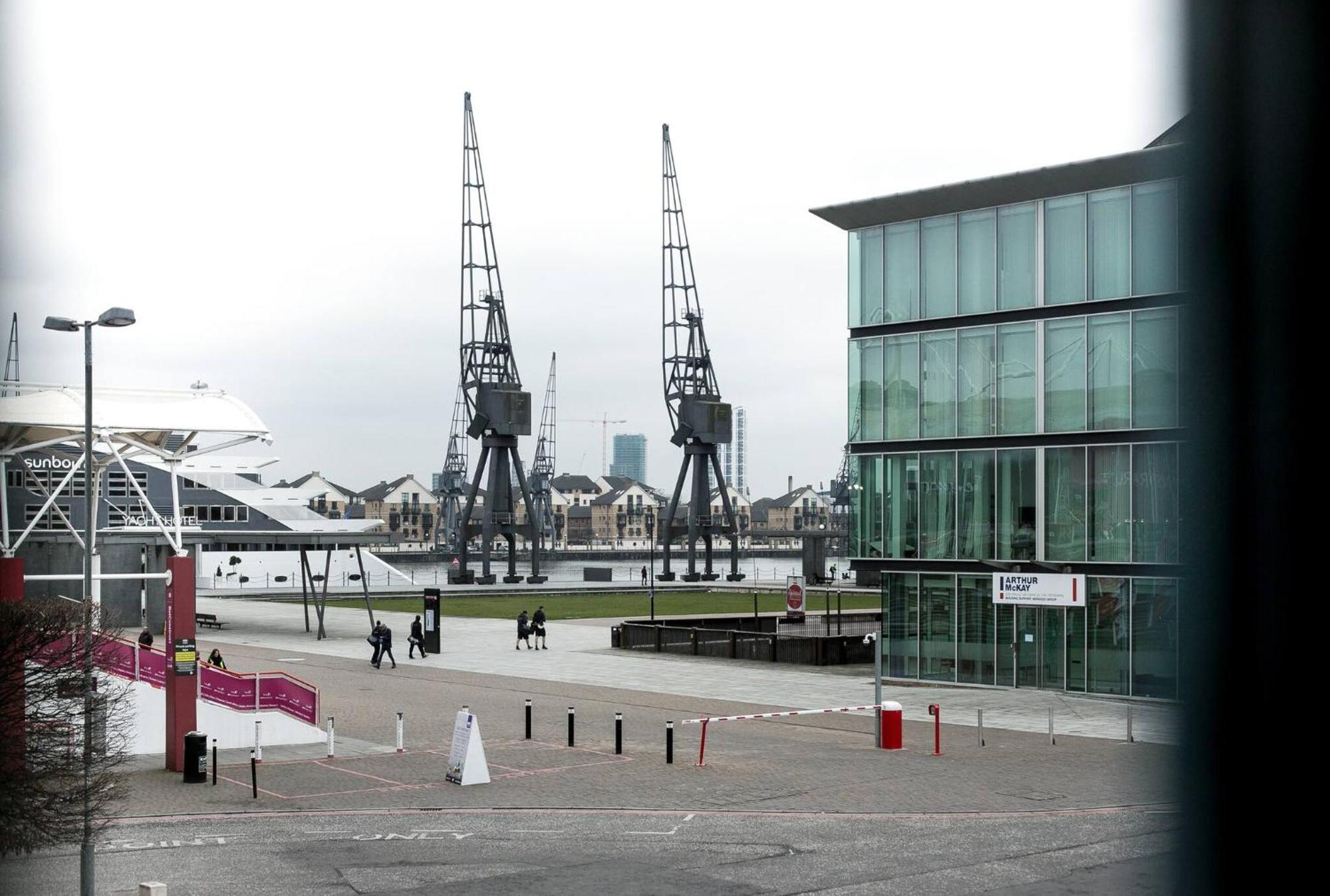 Wild Roses Serviced Apartments - Excel Warehouse 1 London Exteriör bild