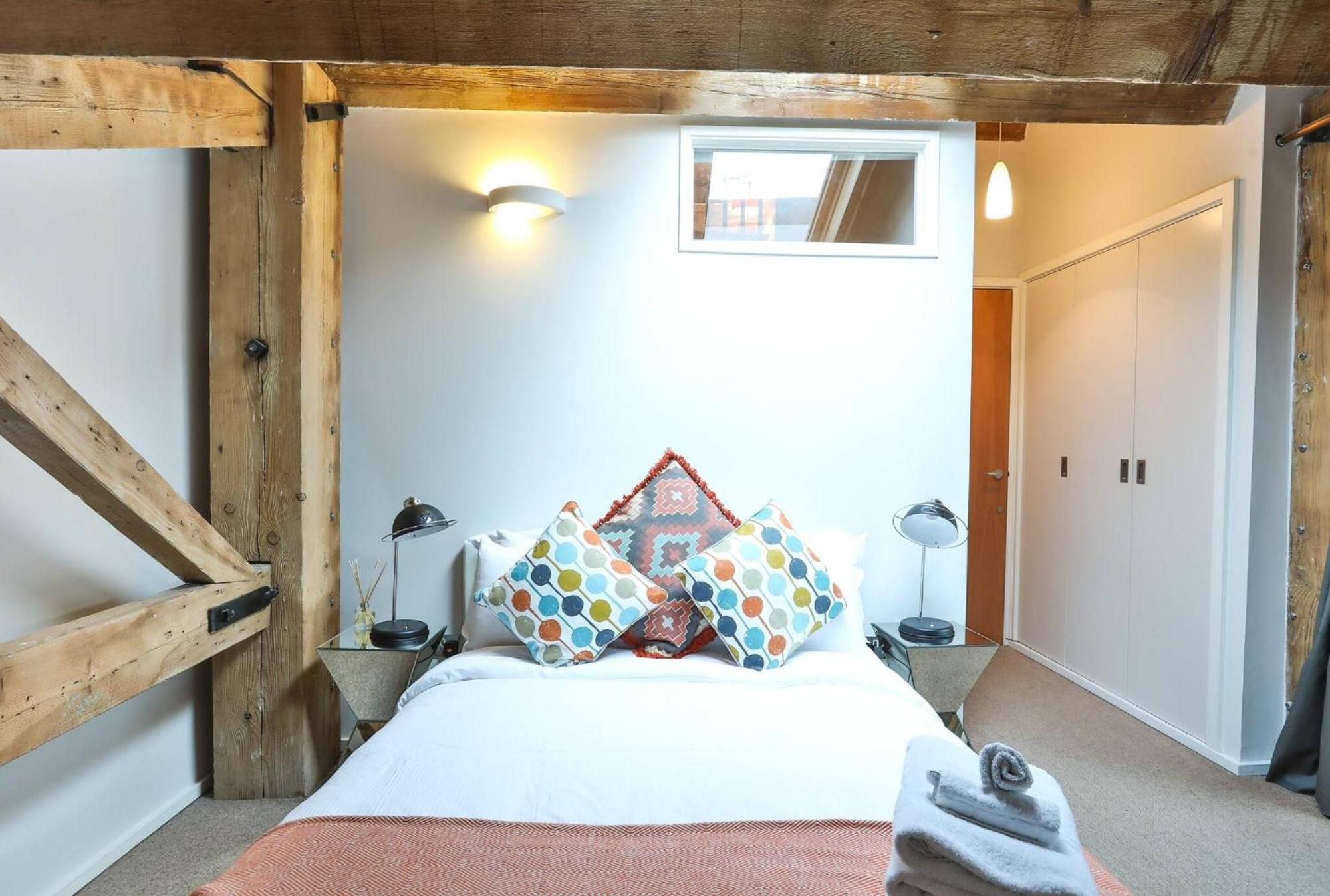 Wild Roses Serviced Apartments - Excel Warehouse 1 London Exteriör bild