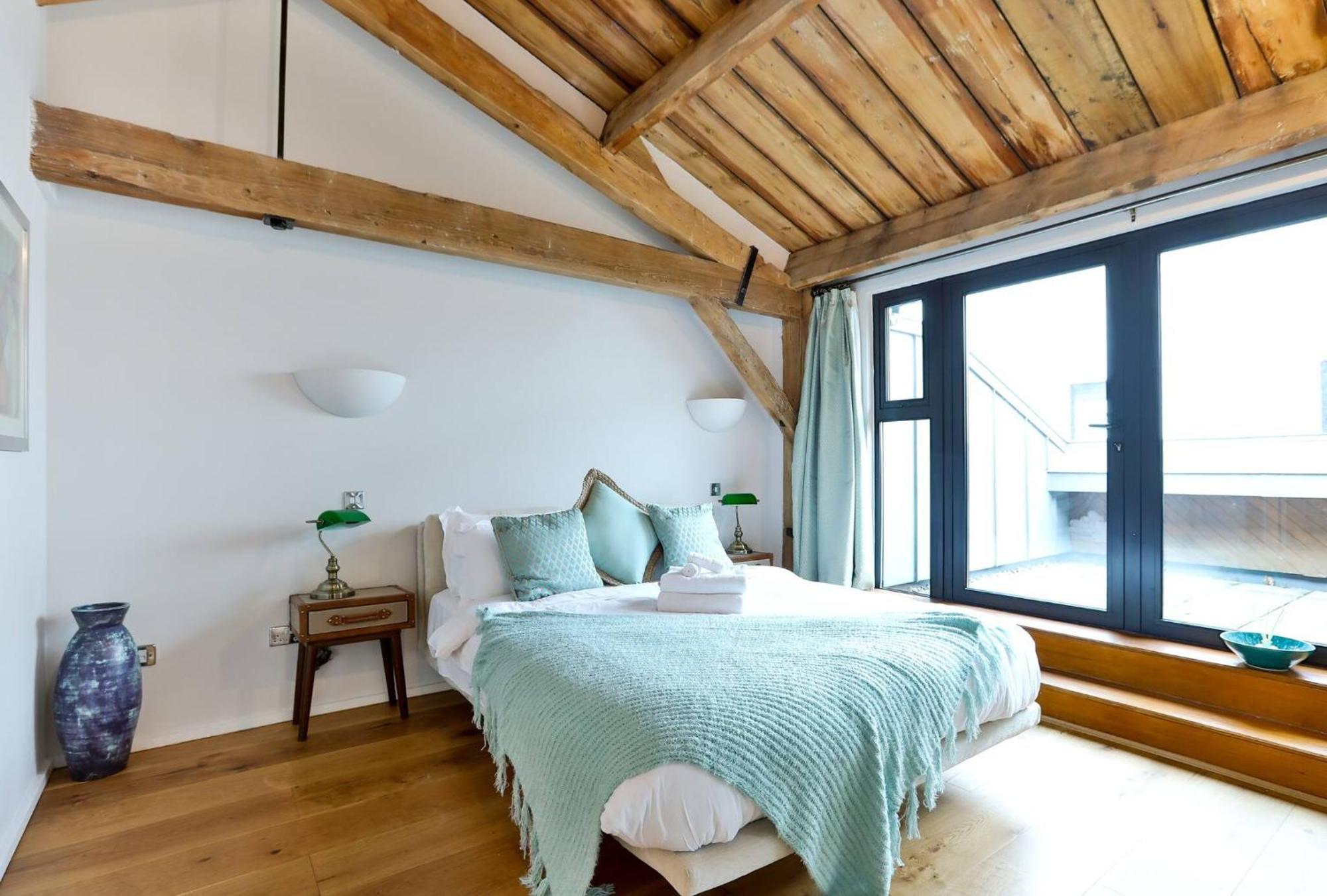 Wild Roses Serviced Apartments - Excel Warehouse 1 London Exteriör bild
