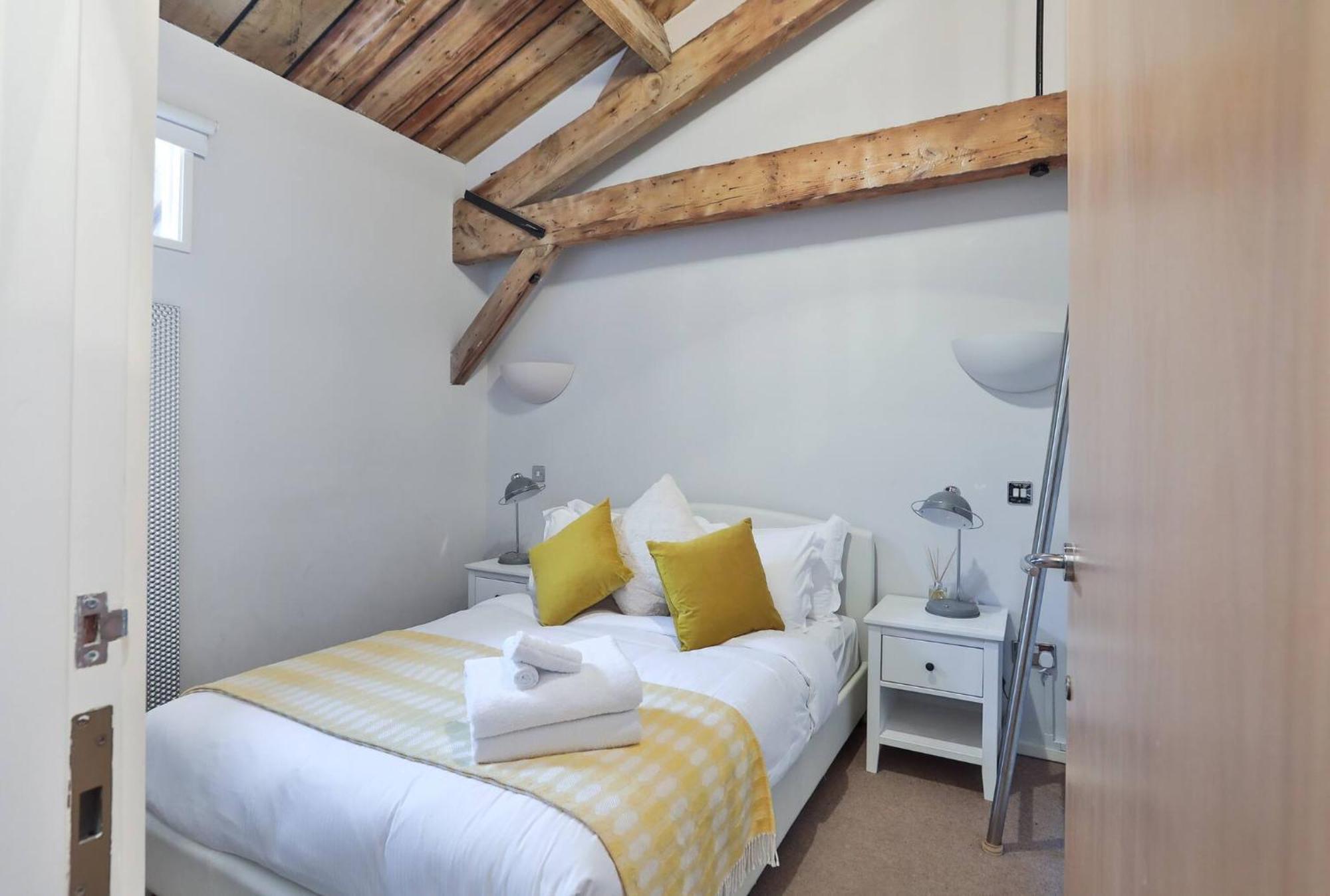Wild Roses Serviced Apartments - Excel Warehouse 1 London Exteriör bild