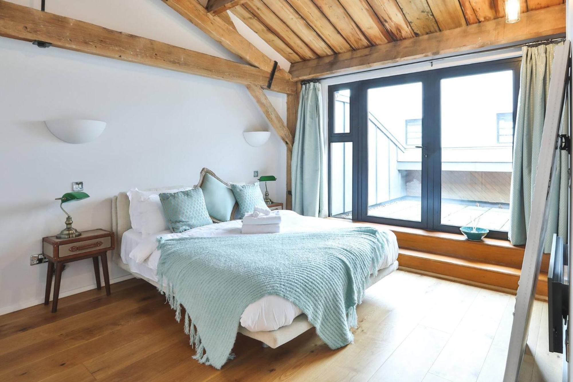 Wild Roses Serviced Apartments - Excel Warehouse 1 London Exteriör bild