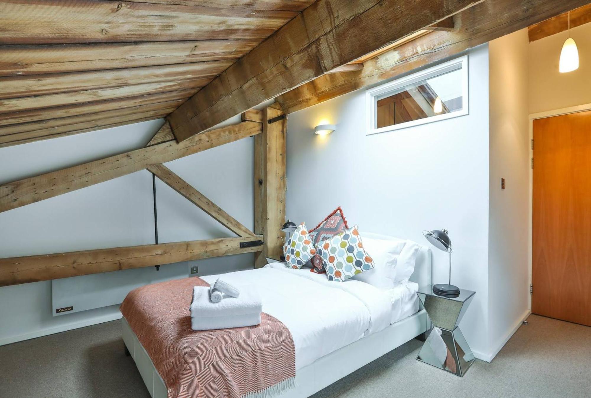 Wild Roses Serviced Apartments - Excel Warehouse 1 London Exteriör bild